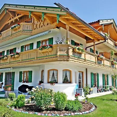 Gastehaus Christina -wallgau *