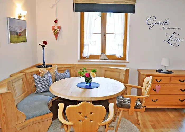 Hotel Gastehaus Christina -wallgau Wallgau